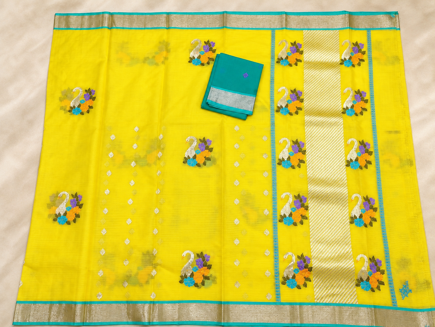PurezarikotahandloomYellow